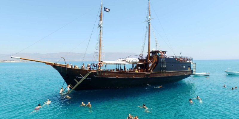 koufonisi-pirate boat